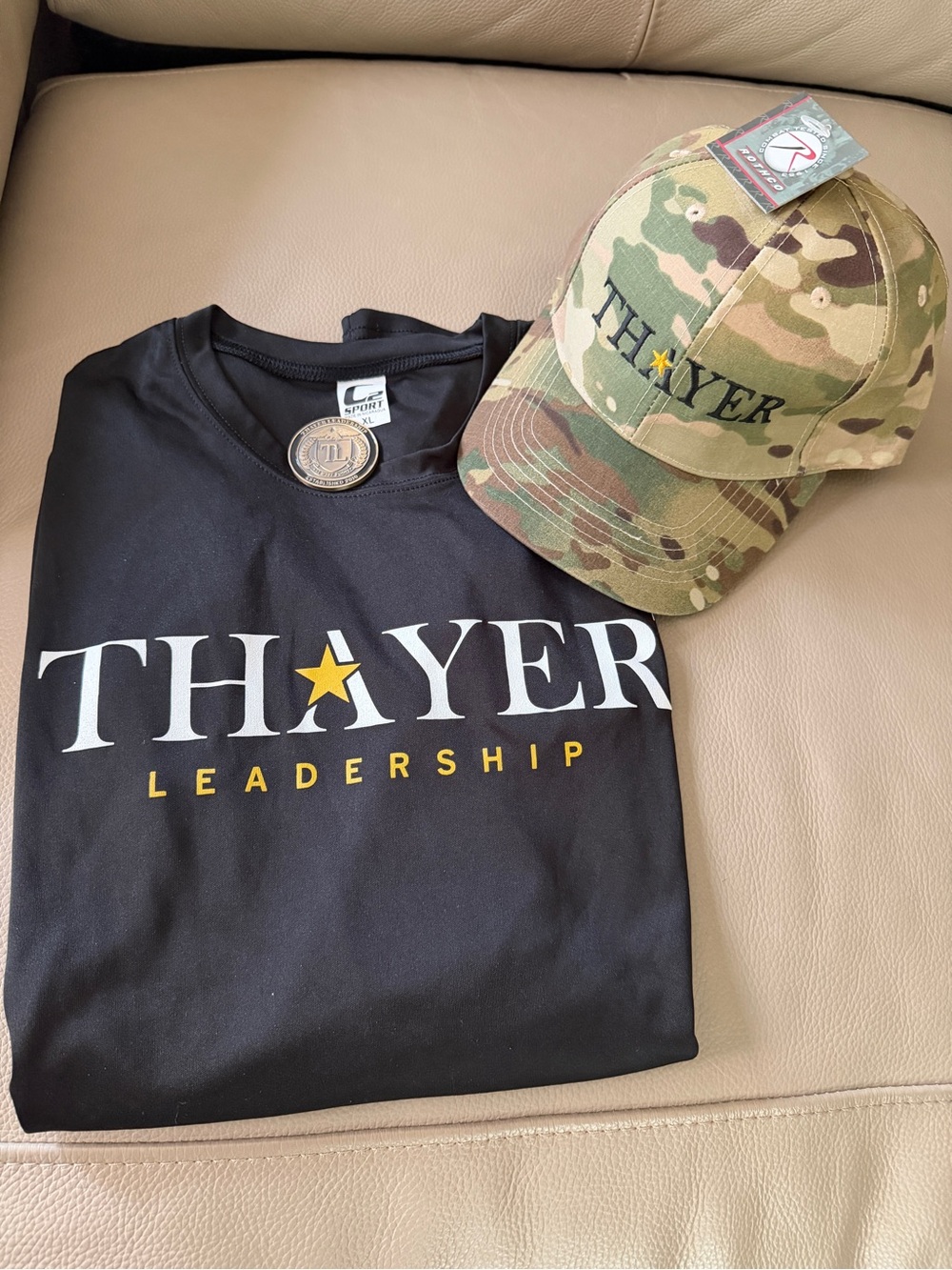 New THAYER LEADERSHIP 3pc Bundle/Black Logo Top Men XL, Camouflage Cap OS, Coin
